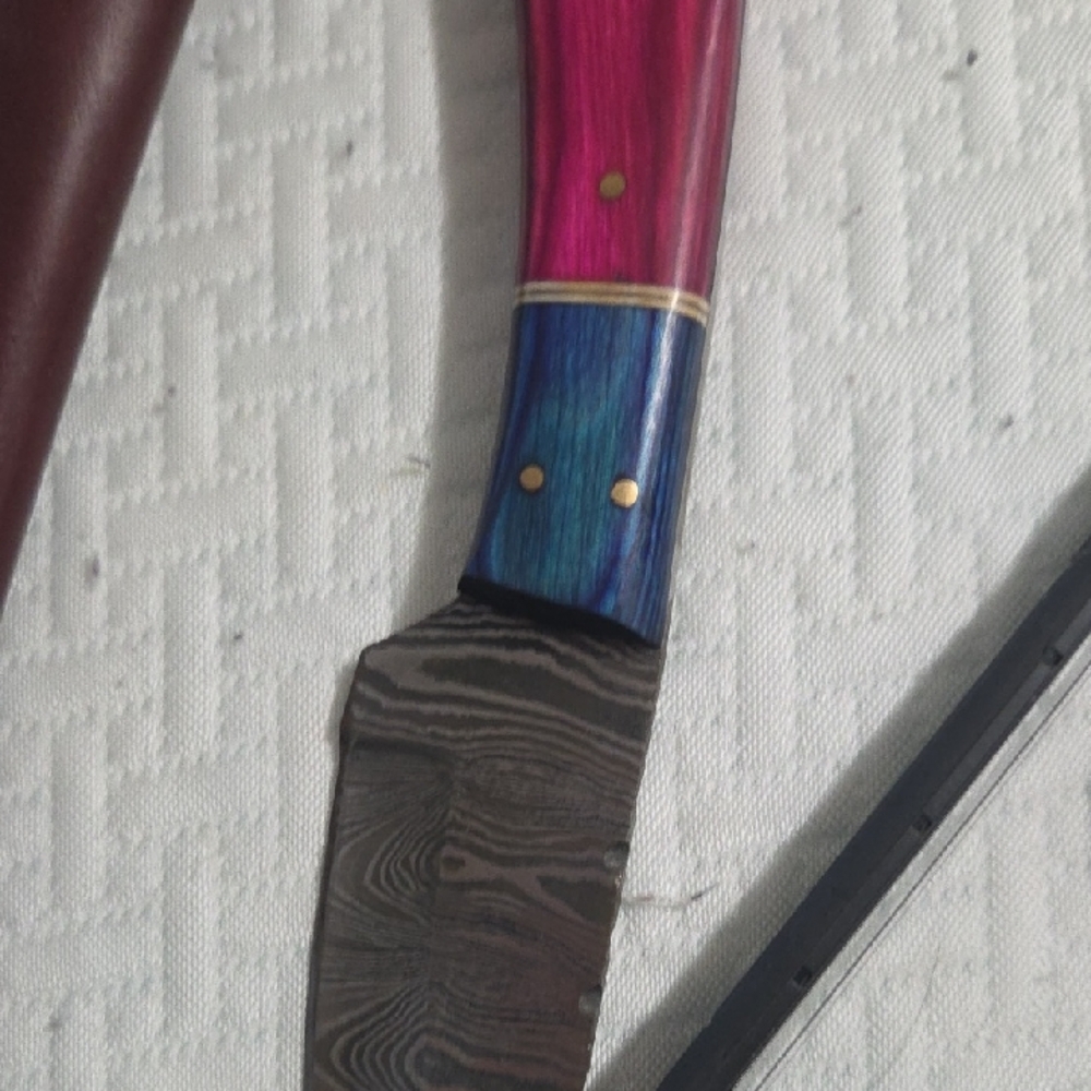 Colorful Damascus Steel Knife